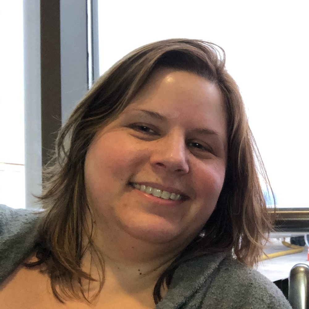Meet your Posher, Angela